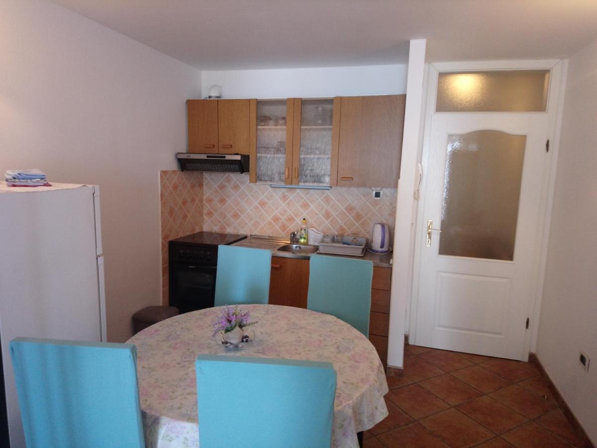 Apartments Alyssa Ічичі Екстер'єр фото