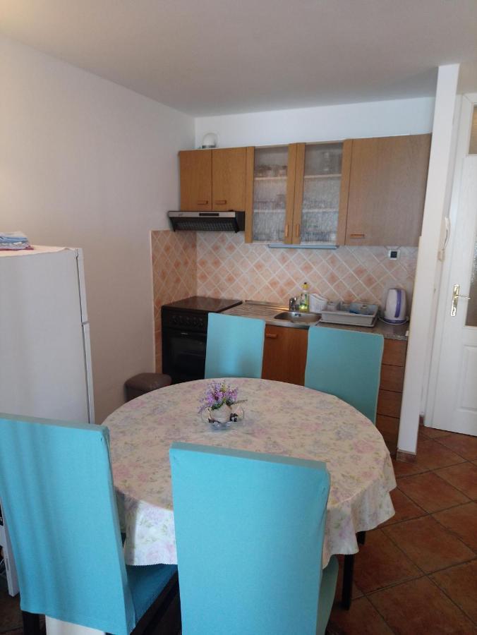 Apartments Alyssa Ічичі Екстер'єр фото