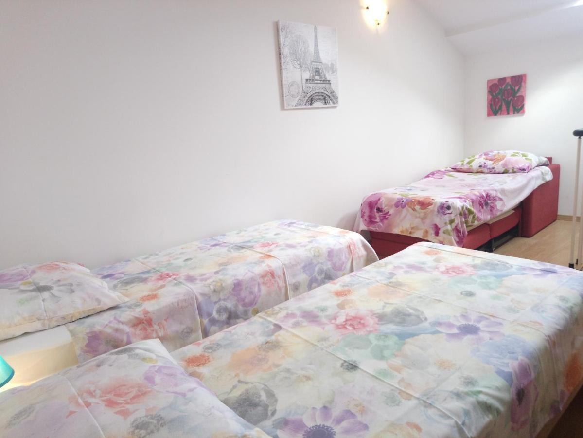 Apartments Alyssa Ічичі Екстер'єр фото